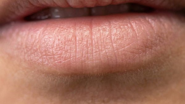 Lower Lips Threading